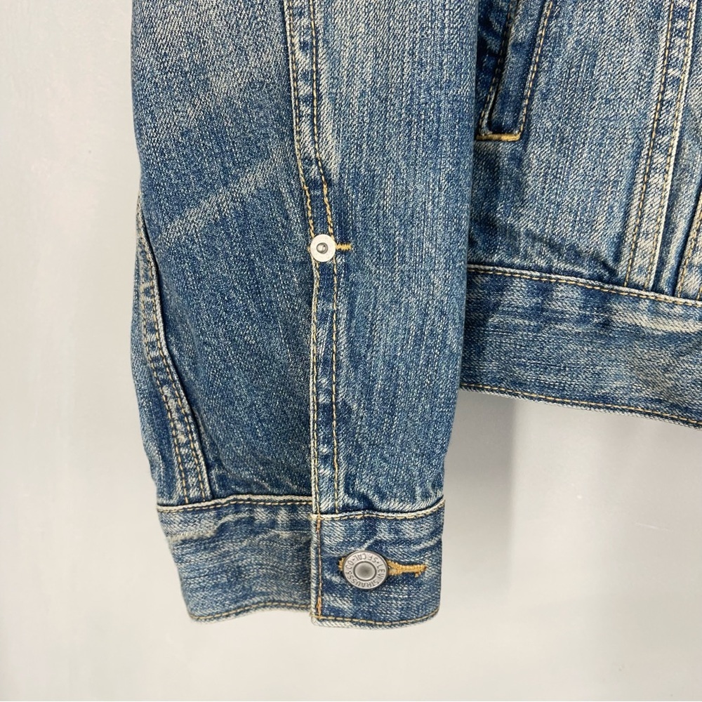 Levis Blue Denim Jean Trucker Jacket Size
Small  Regular Wash Men Pockets - Picture 4 of 9